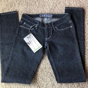 Bullhead Super Skinny Jeans